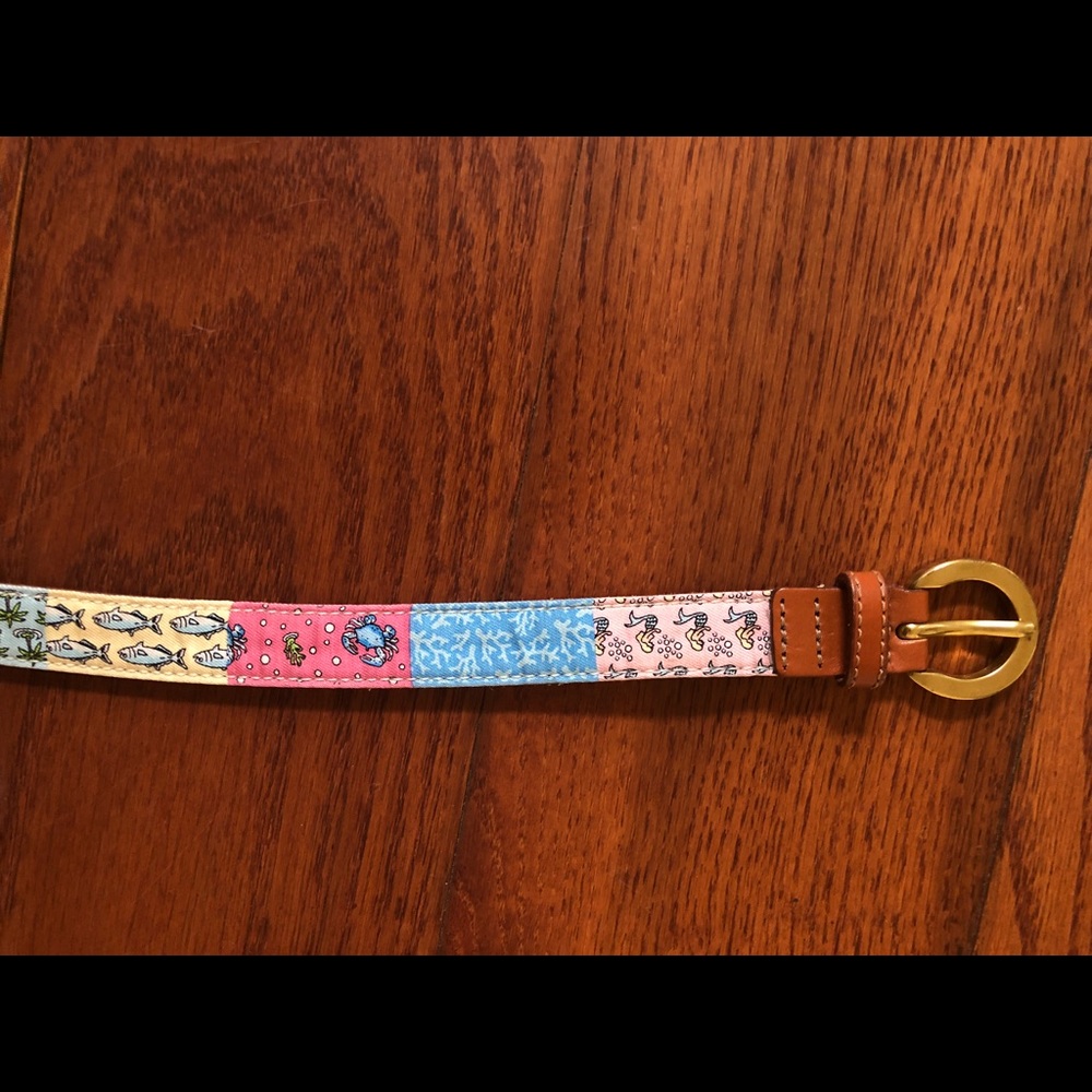 vineyard vines belt